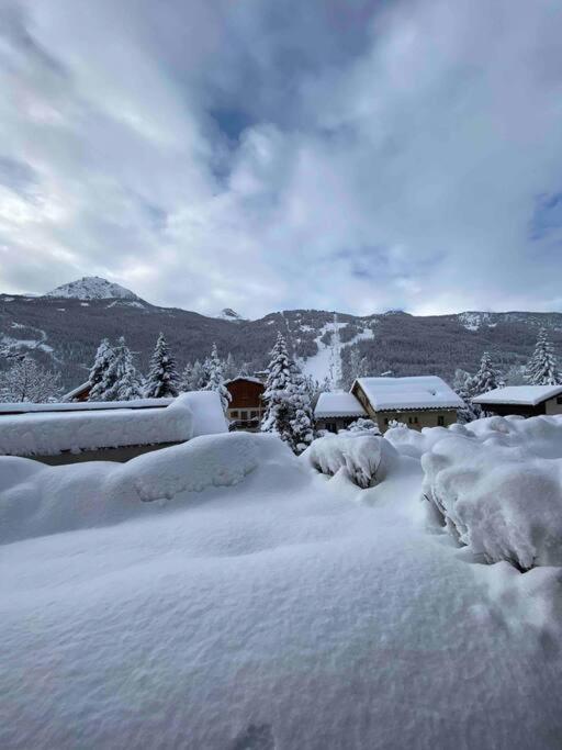 Appartement 4 Pers Grande Terrasse Vue Pistes Ski Saint-Chaffrey Esterno foto